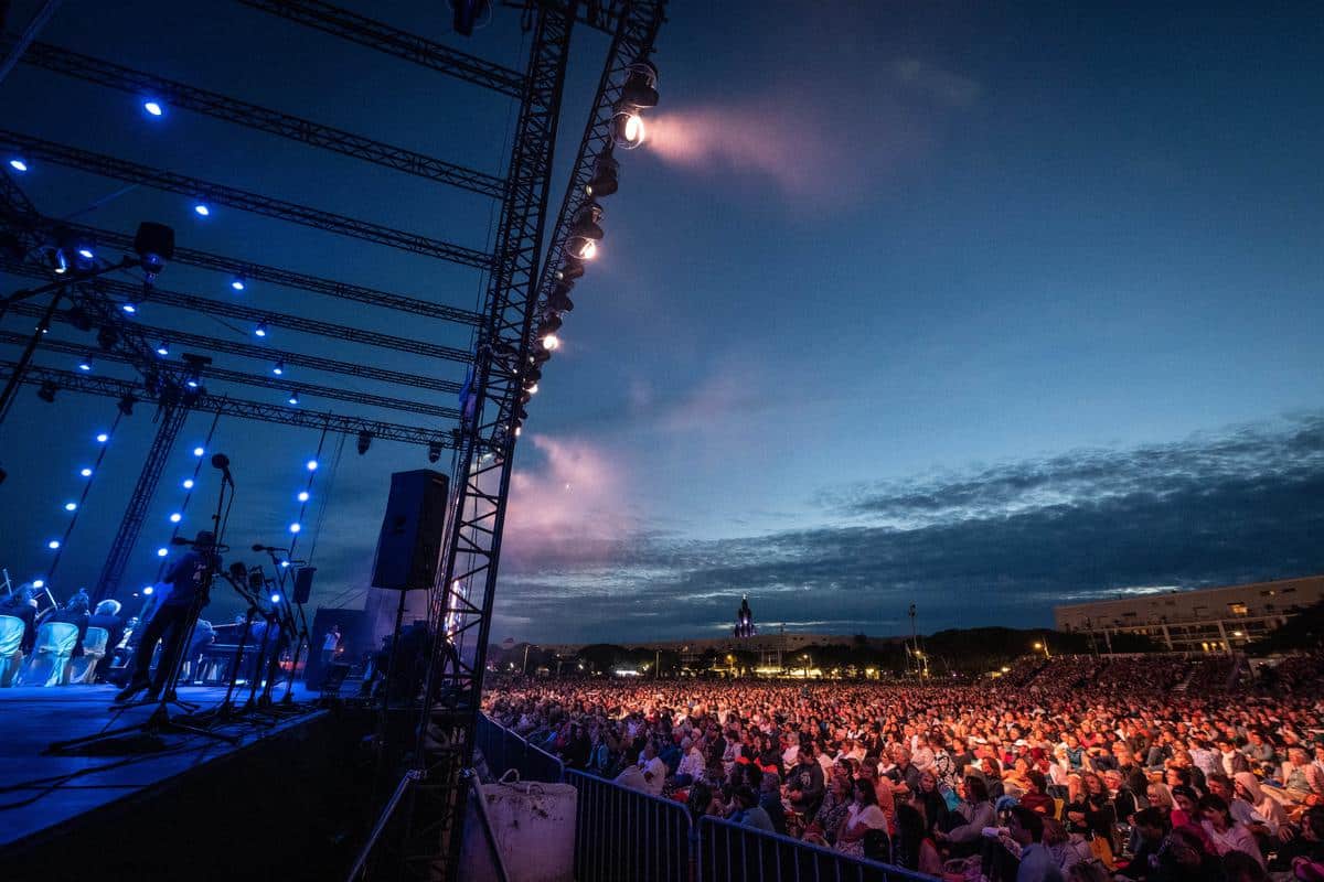 Un soir d’été à Royan. le public vient en masse pour les concerts de la Grande Conche. Cette année, ils auront lieu les 21, 24 et 27 juillet. 