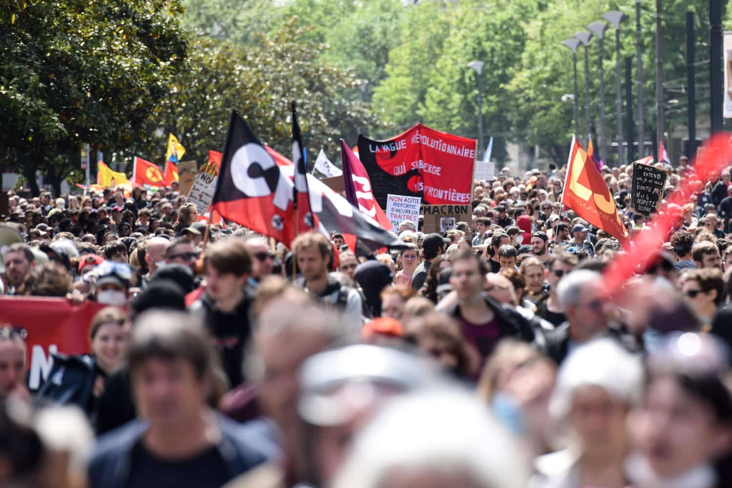 Manifestations du 1er mai : 400 à 800 « éléments à risque » dans les parcours en France